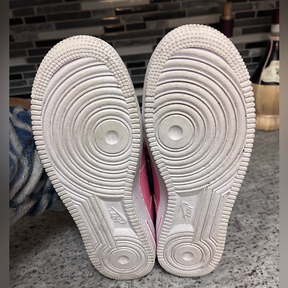 Mens Nike Air Force 1 Low 07 Pink Gaze and Black Low-Top Sneakers size 8.5/w10 - Picture 10 of 11